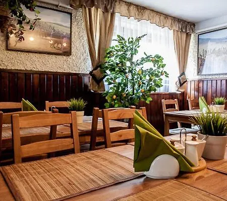 薇拉兹特斯特罗你施瓦塔旅馆 住宿加早餐酒店