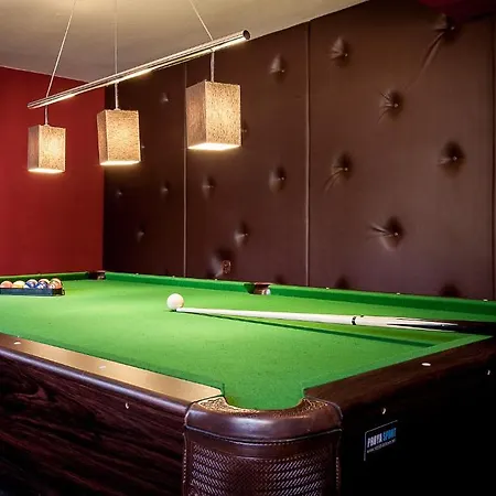 薇拉兹特斯特罗你施瓦塔旅馆 住宿加早餐酒店 3*