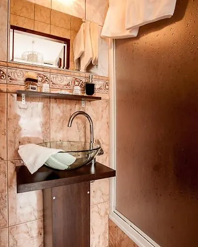 Cztery Strony Swiata Bed & Breakfast 3*