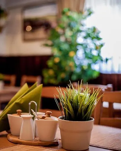 Cztery Strony Swiata Bed & Breakfast 3*